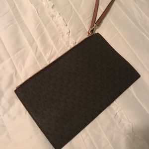 Michael Kors wristlet